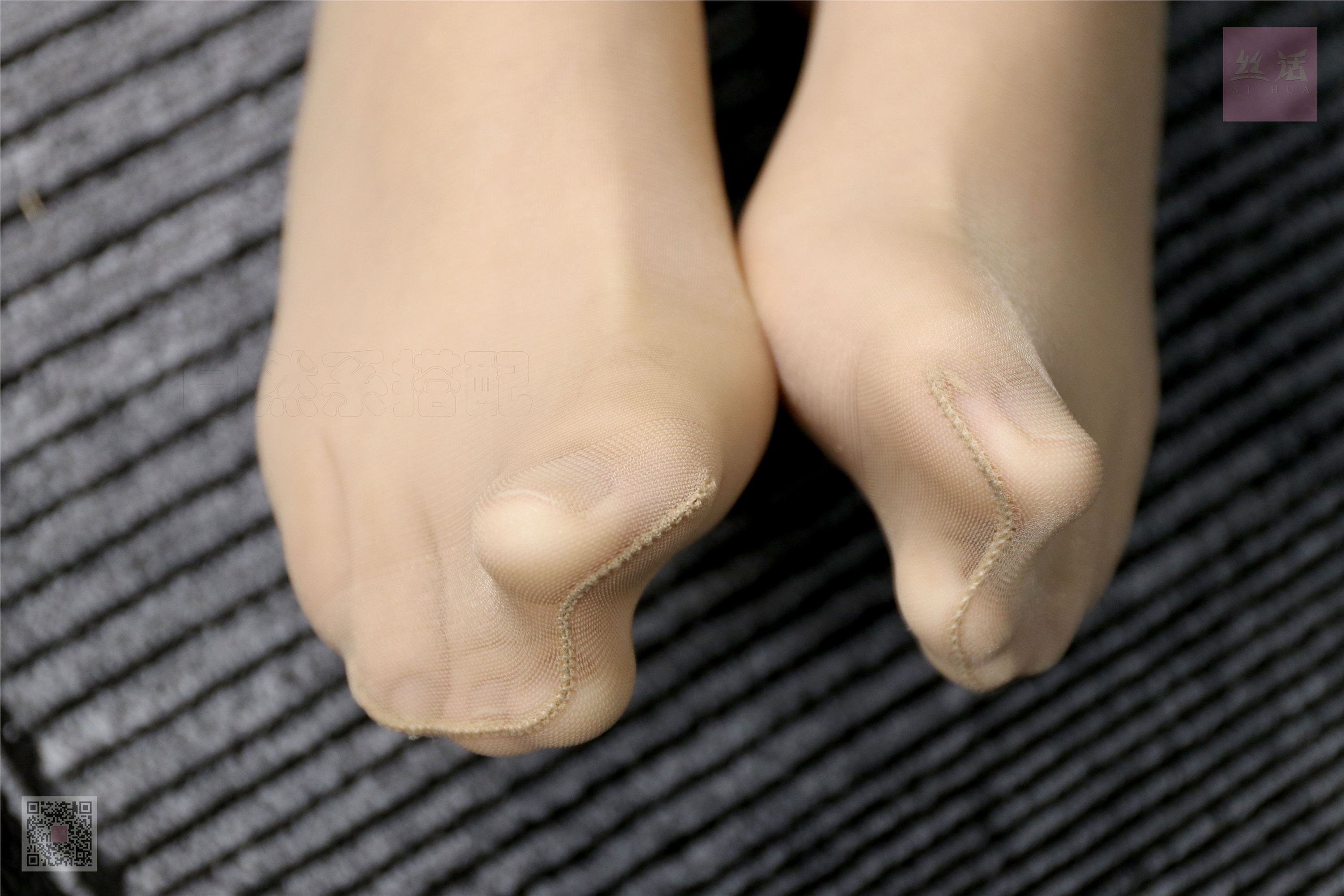 SiHua思话  SH011 可乐 妆台女郎